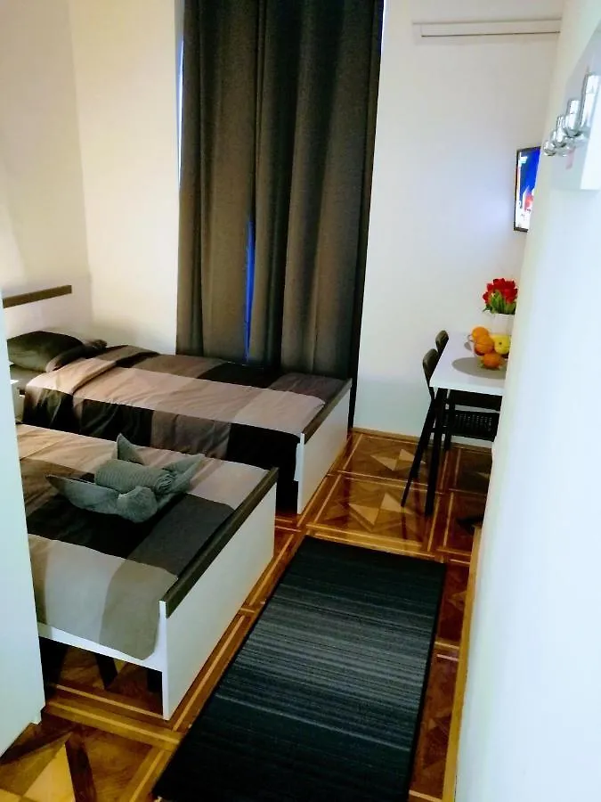 Pula Center Studio Apartments