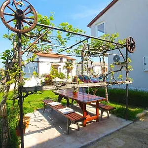 Sunset Apartment