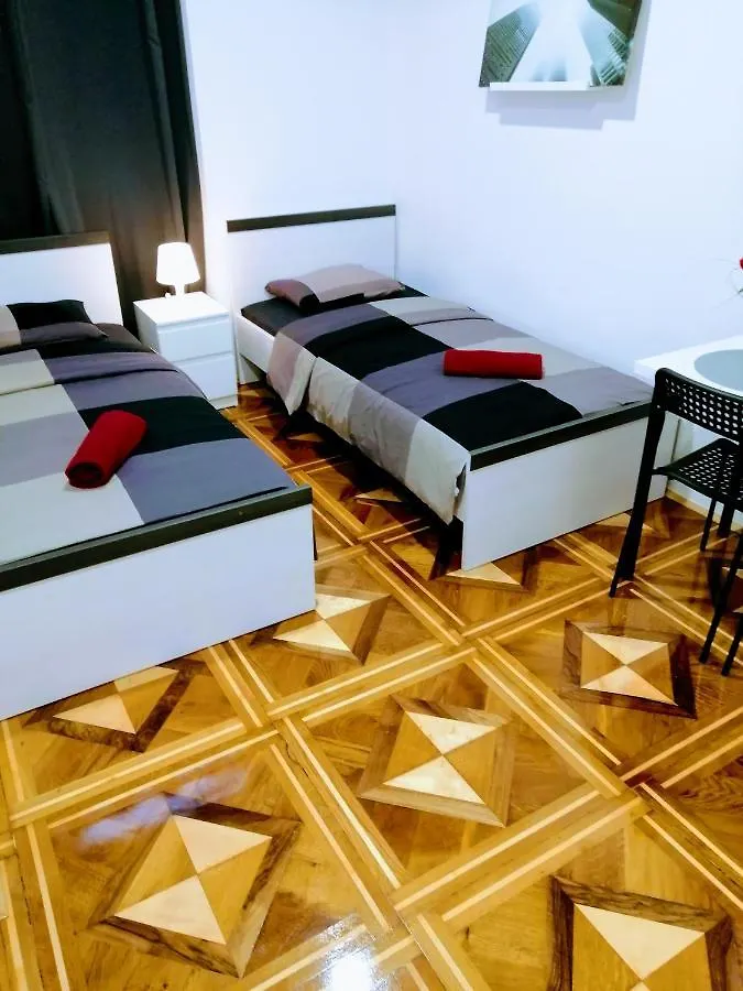 Zpula Center Studio Apartments  Pula