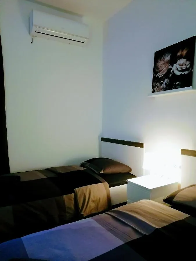 Zpula Center Studio Apartments